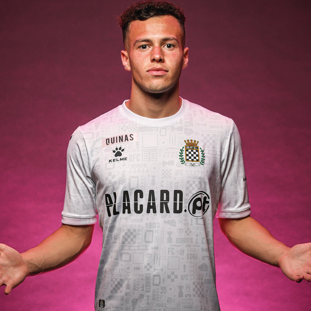 Boavista 2021-22 Away Kit