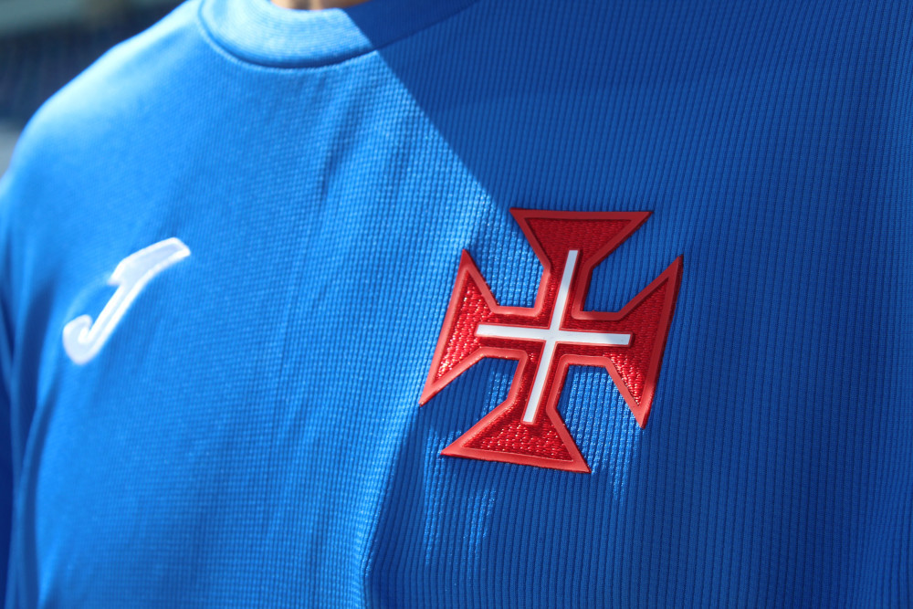 CF Os Belenenses 2021-22 Home Kit