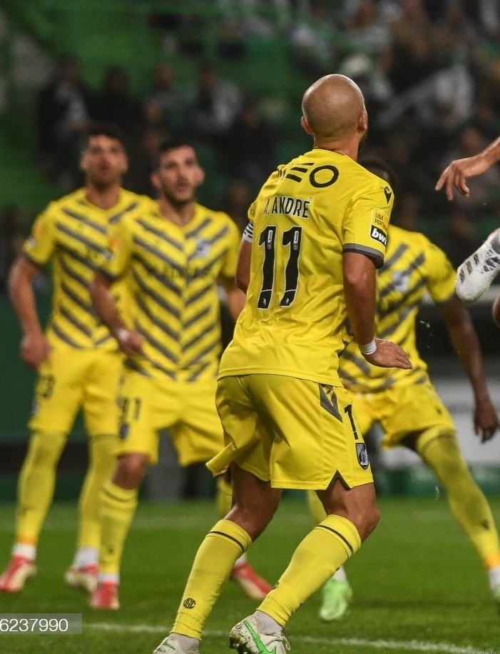 Vitória SC 2021-22 Third Kit