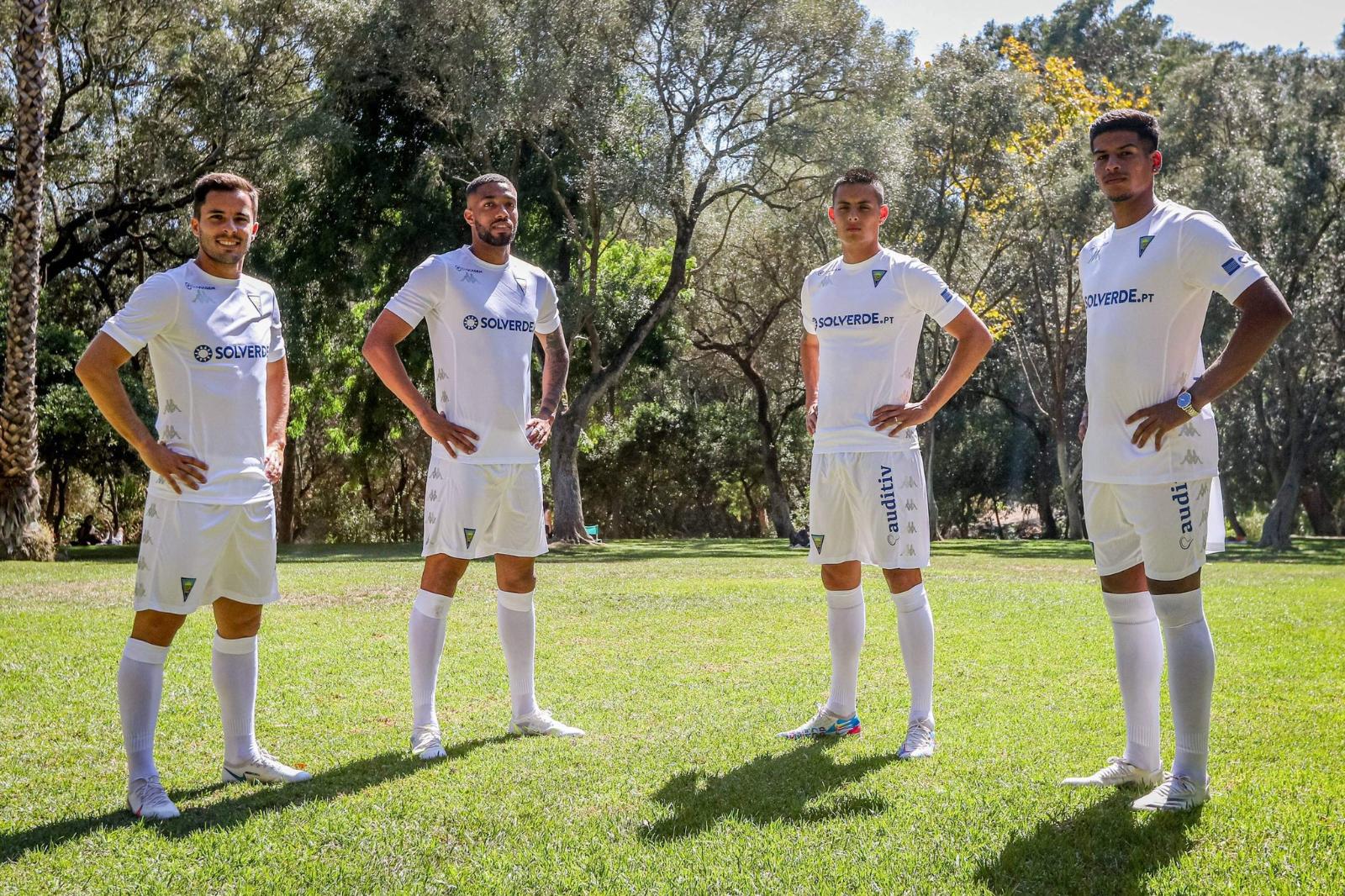 Estoril Praia 2021-22 Third Kit