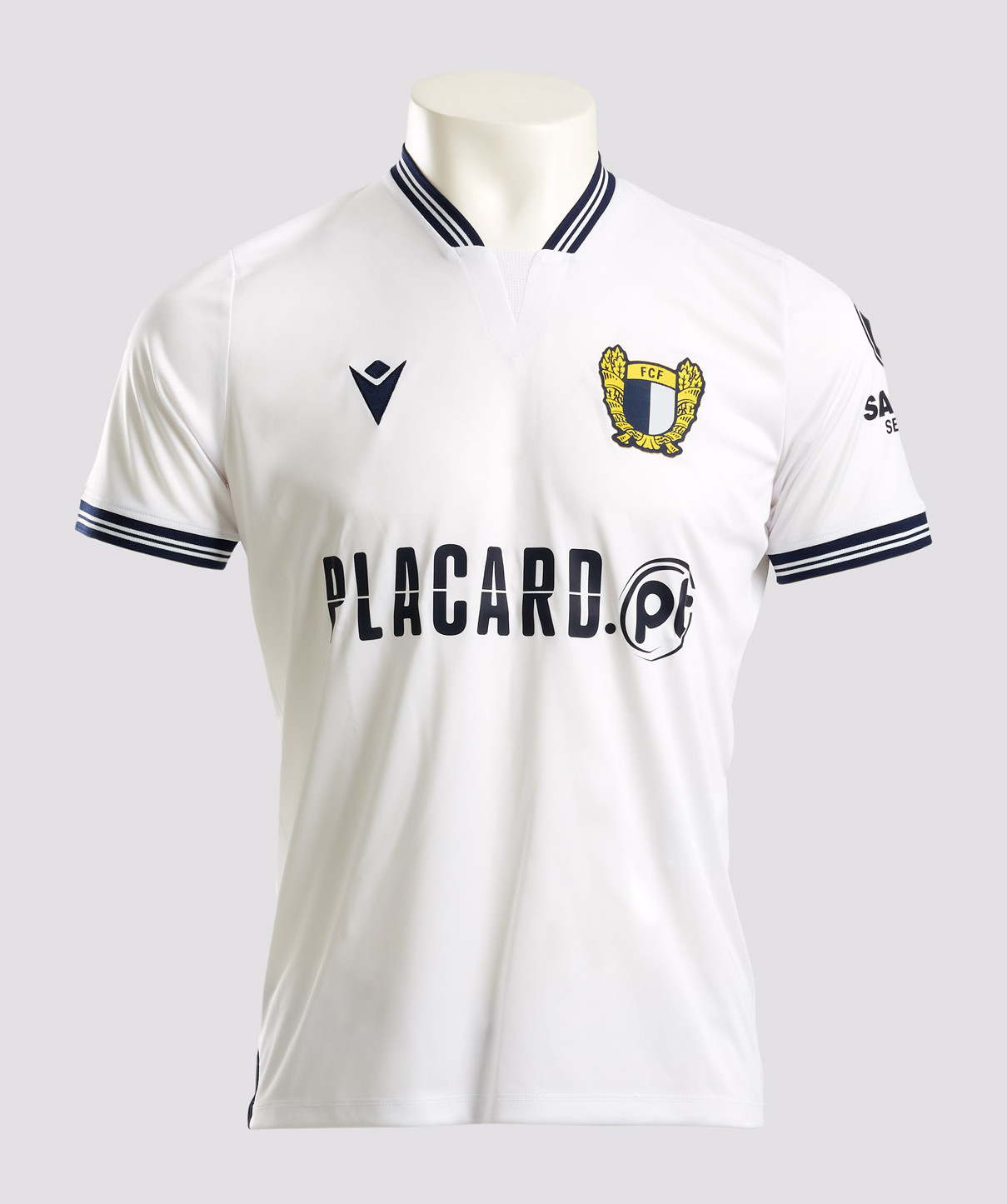 Famalicão 2021-22 Home Kit