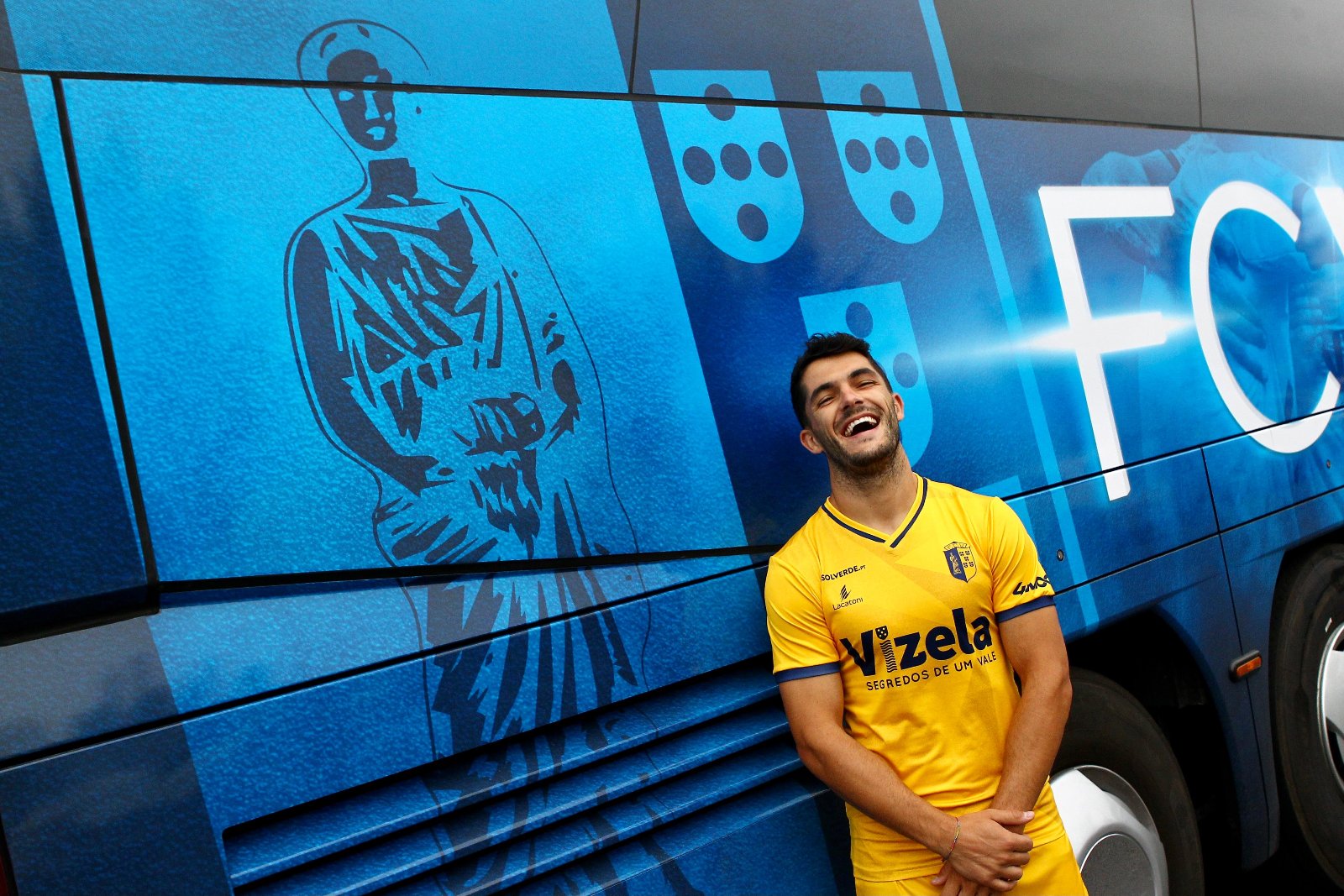 FC Vizela 2021-22 Away Kit