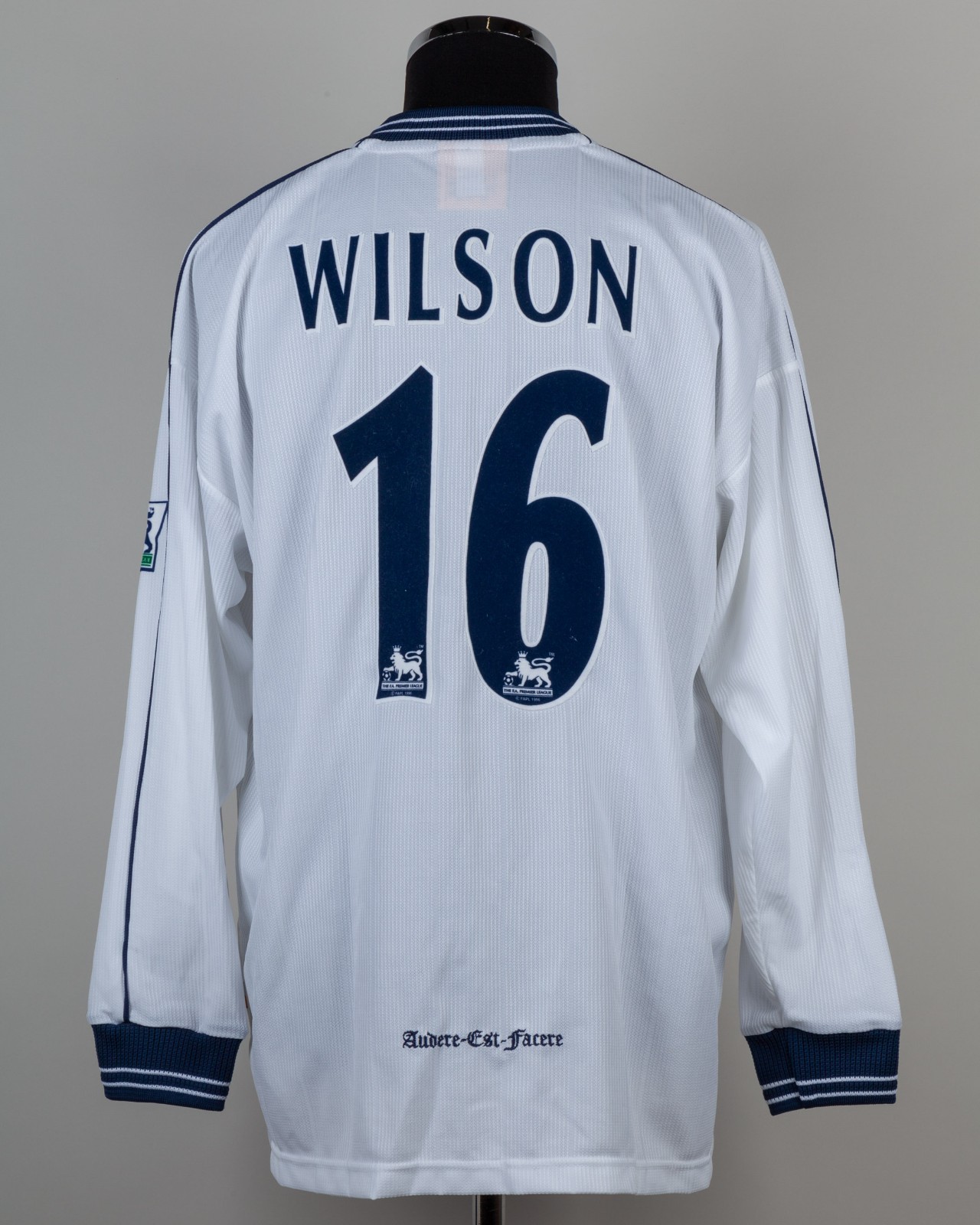Tottenham Hotspur 1997-98 Home Kit