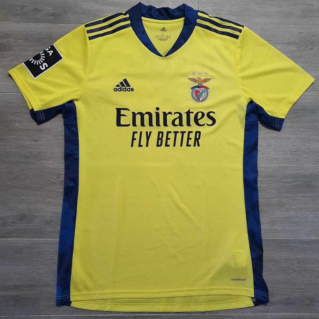 SL Benfica 2020-21 GK 3 Kit