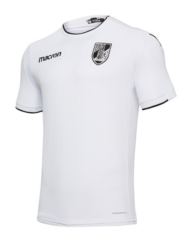 Vitória SC 2018-19 Home Kit
