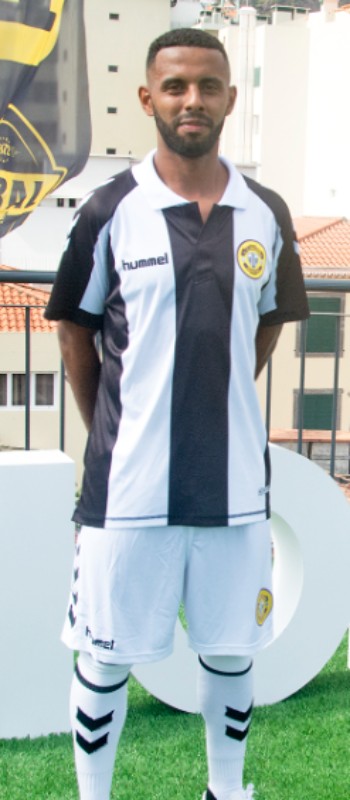 CD Nacional 2018-19 Home Kit