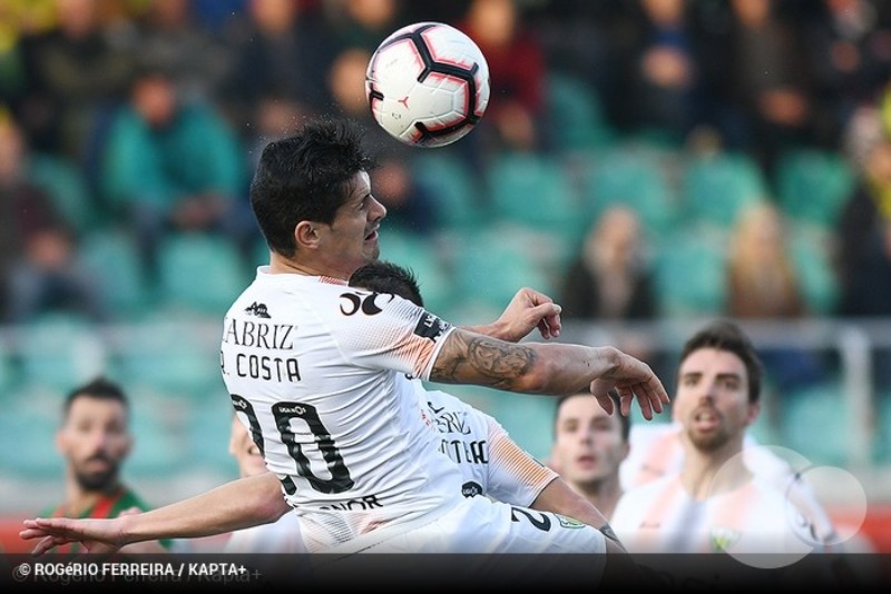 CD Tondela 2018-19 Third Kit