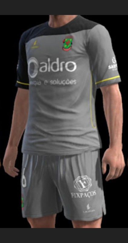 Paços de Ferreira 2017-18 GK Home Kit