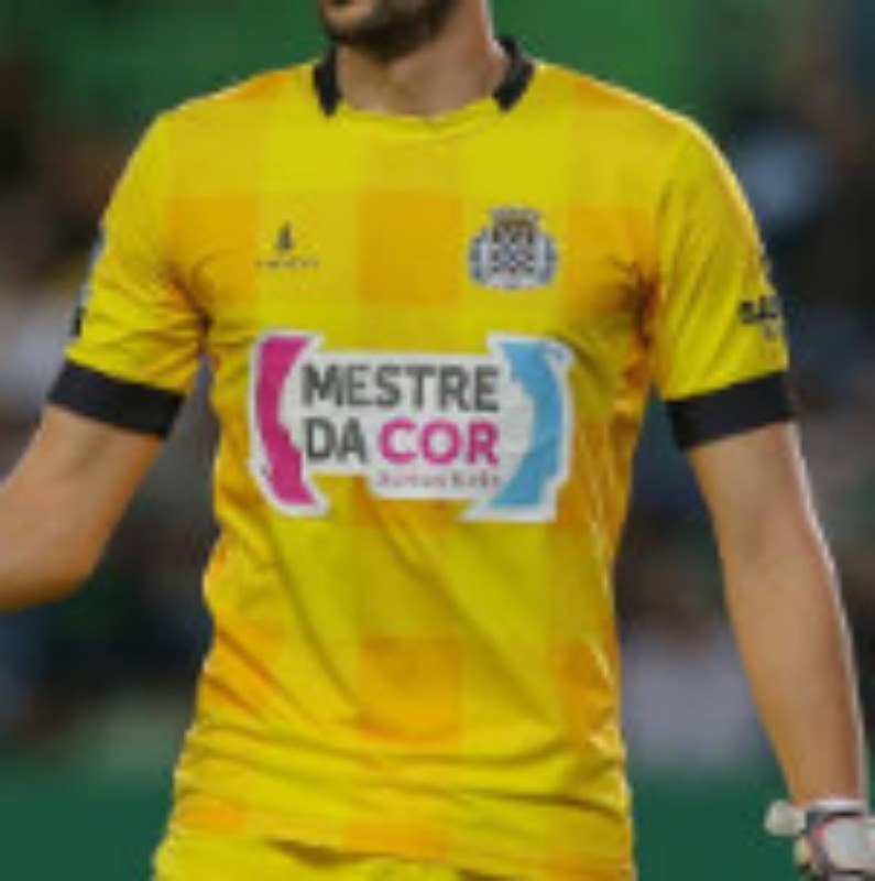 Boavista 2016-17 GK Away Kit