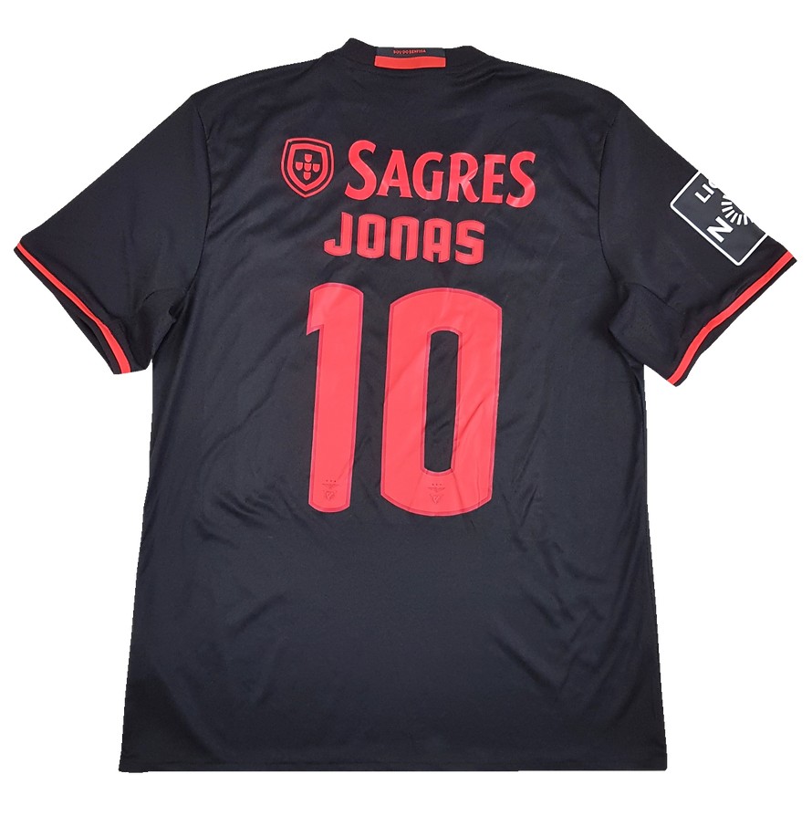 SL Benfica 2016-17 Away Kit