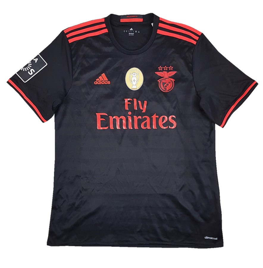 SL Benfica 2016-17 Away Kit