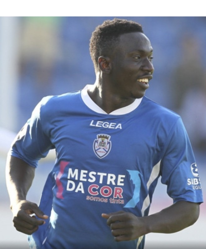 CD Feirense 2016-17 Home Kit