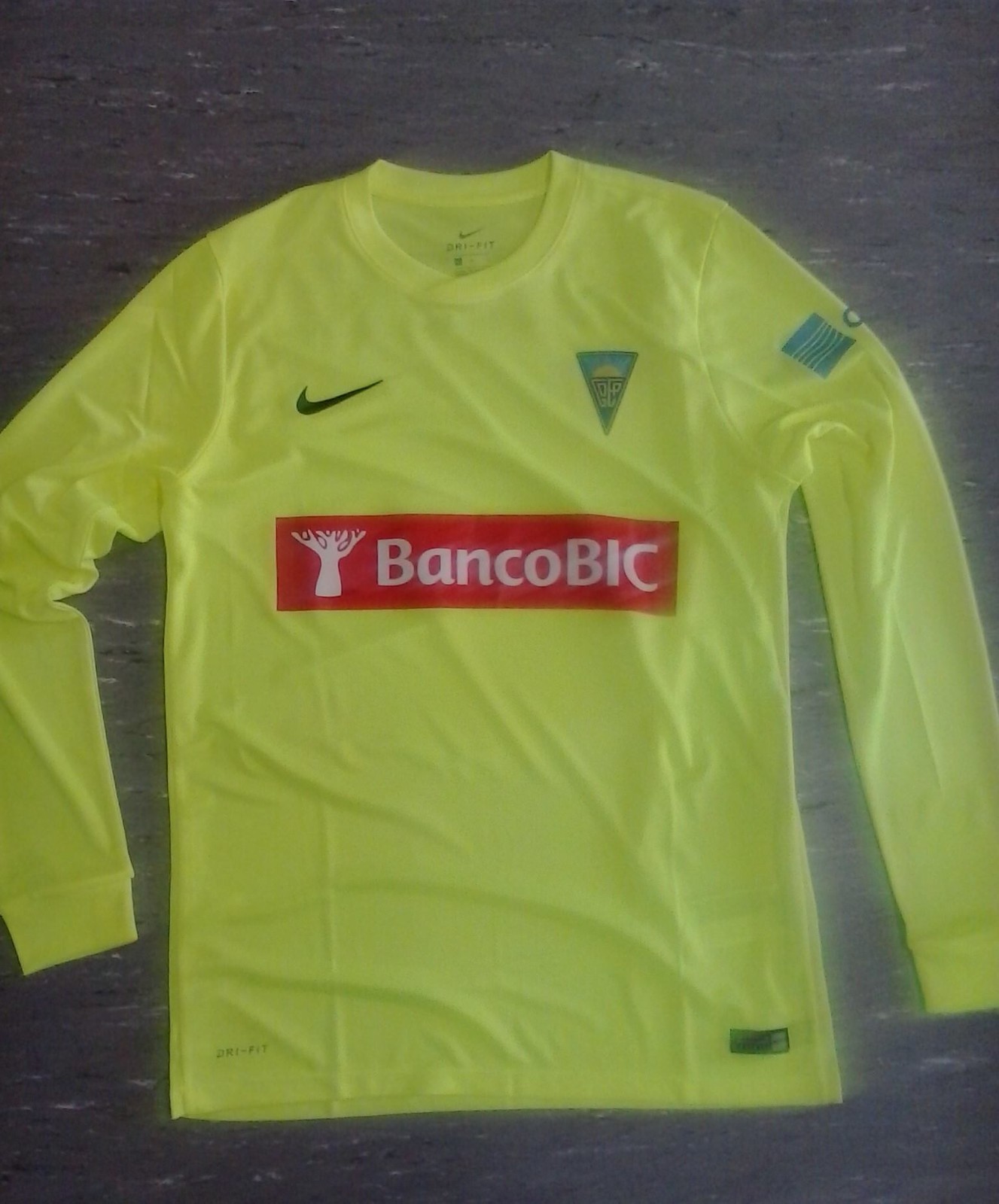 Estoril Praia 2016-17 GK Kit