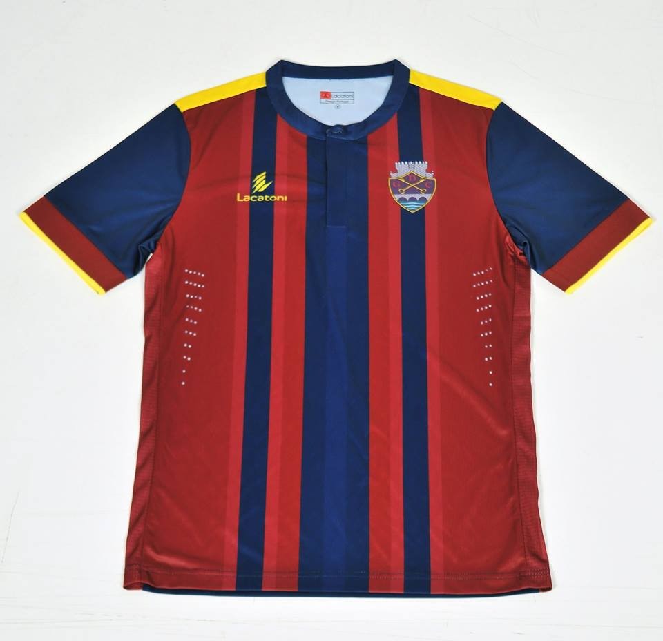 GD Chaves 2016-17 Home Kit