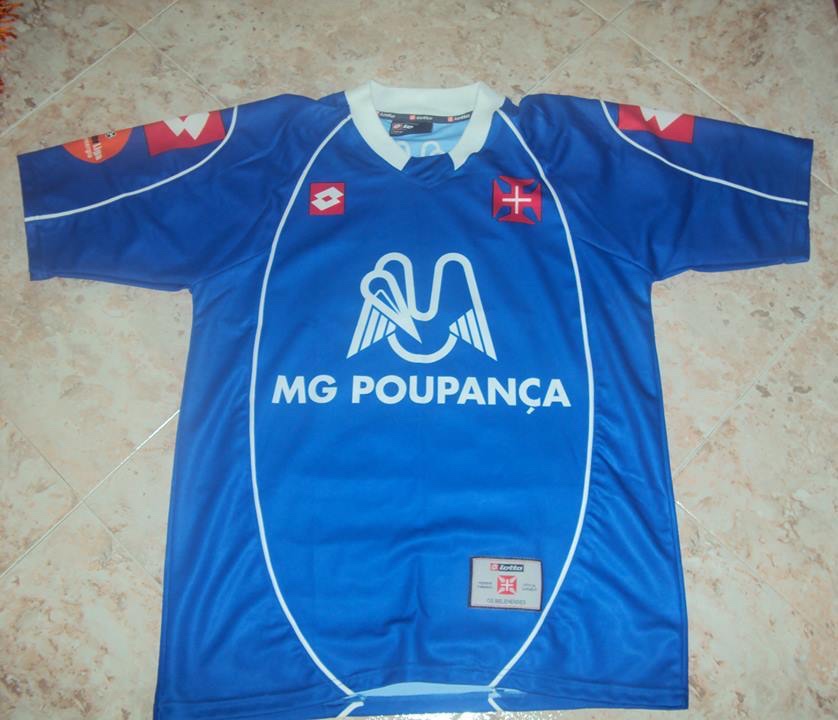 CF Os Belenenses 2003-04 Home Kit