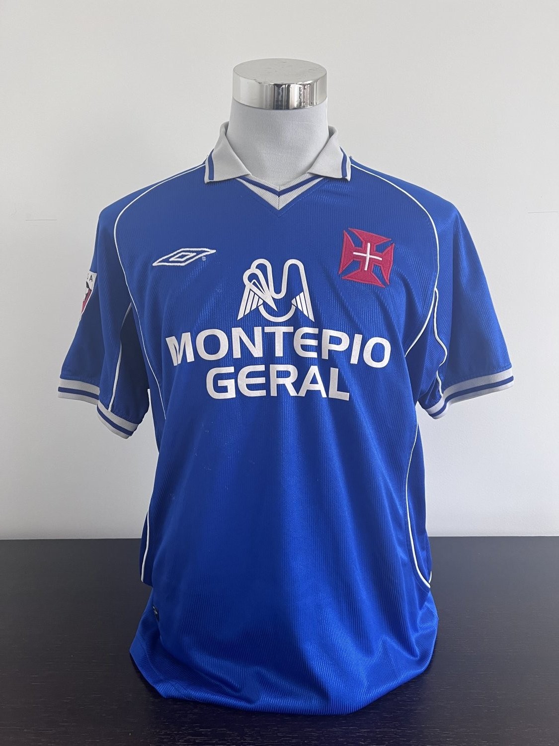 CF Os Belenenses 2001-02 Home Kit