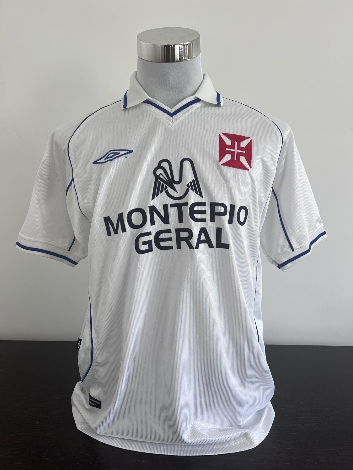 CF Os Belenenses 2001-02 Away Kit
