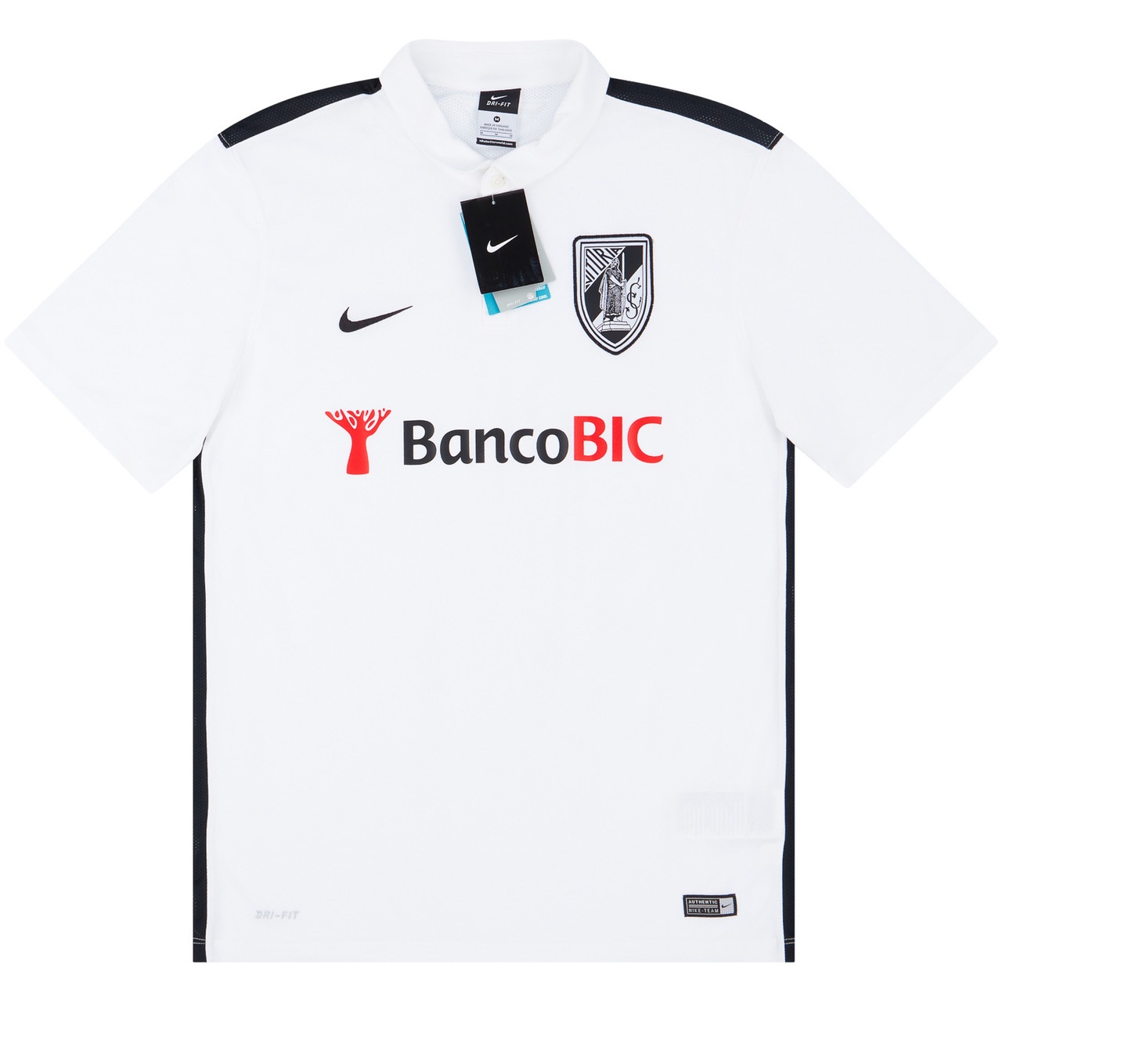 Vitória SC 2015-16 Home Kit