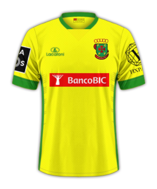 Paços de Ferreira 2015-16 Home Kit