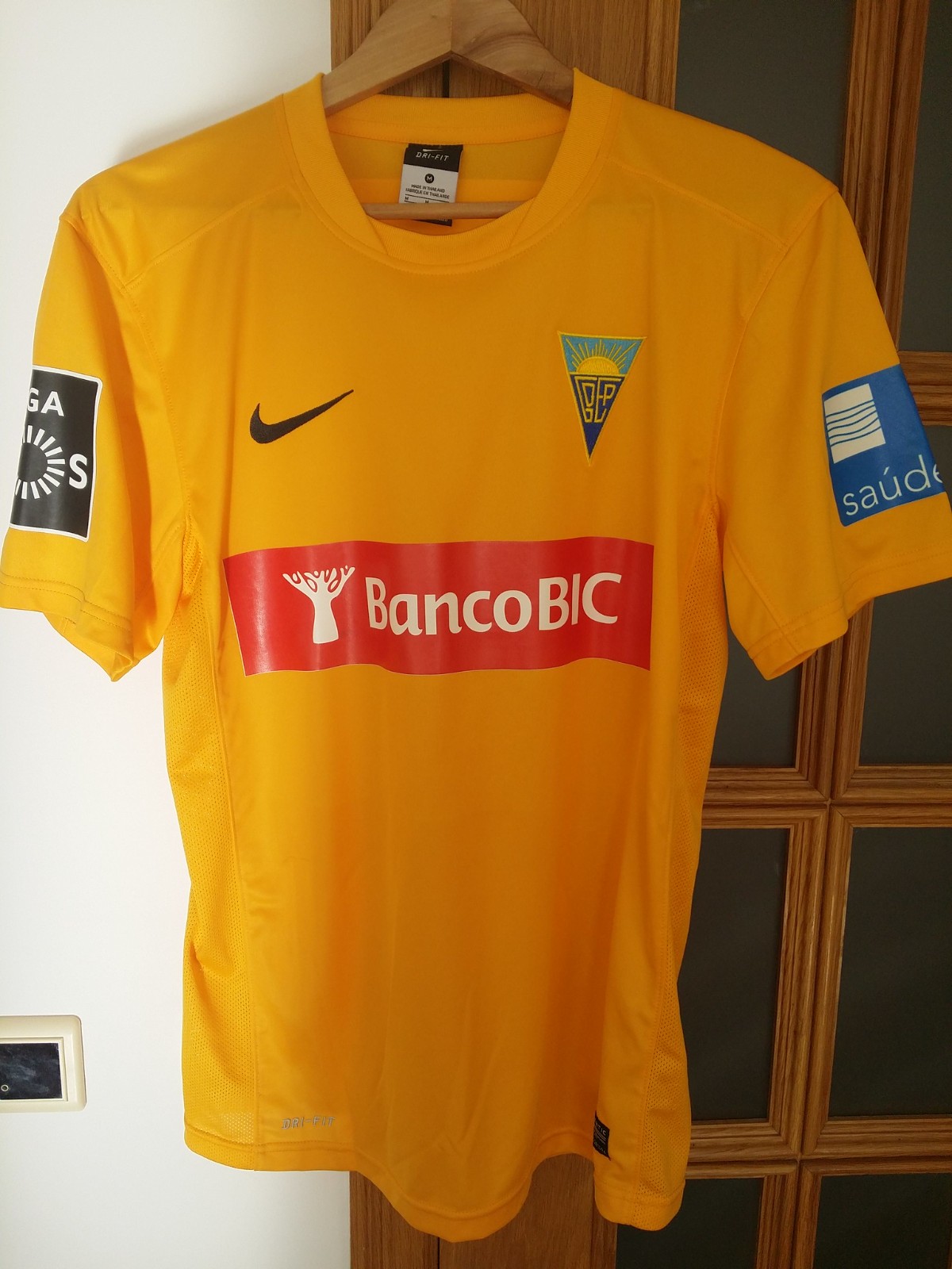 Estoril Praia 2015-16 Home Kit