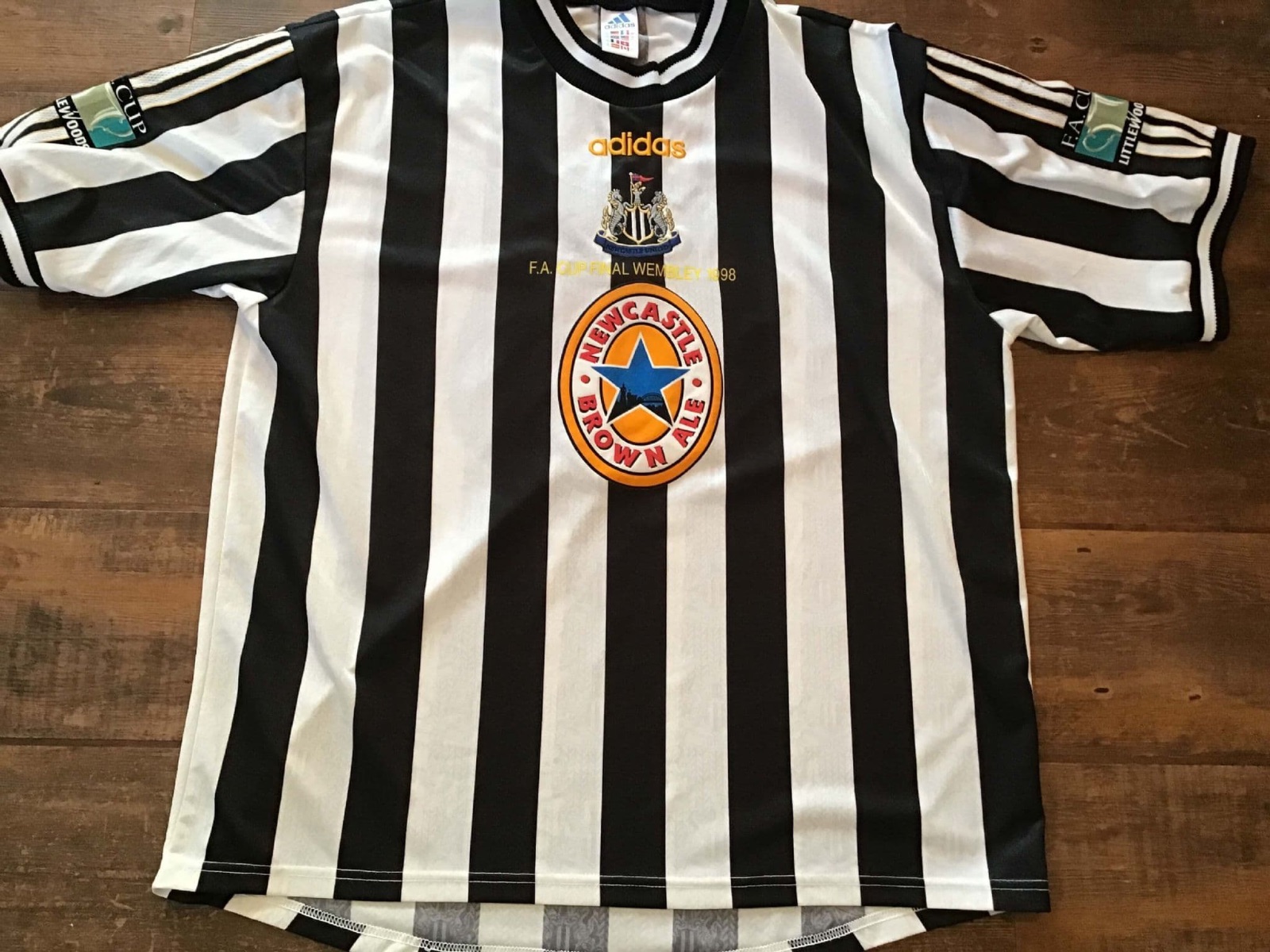 Newcastle United 1997-98 FA Cup Final Kit