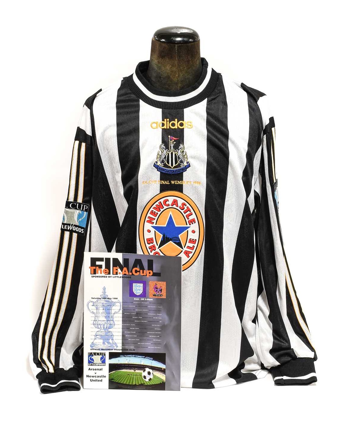 Newcastle United 1997-98 FA Cup Final Kit