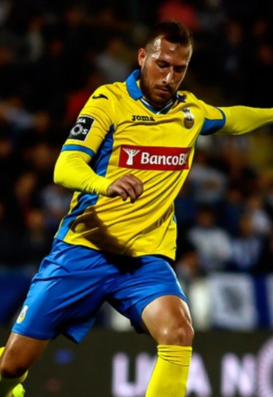 FC Arouca 2015-16 Home Kit