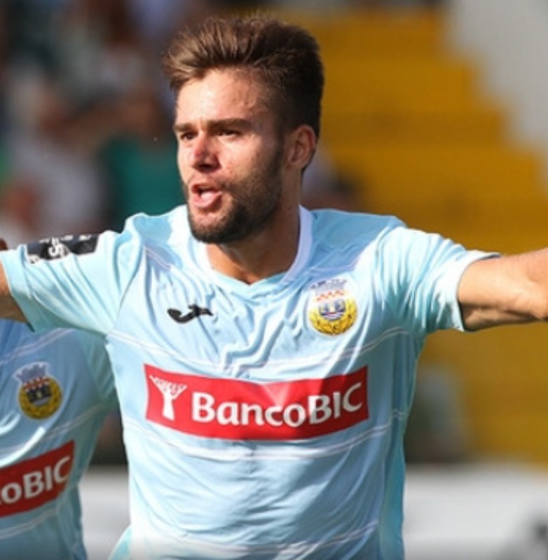 FC Arouca 2015-16 Away Kit