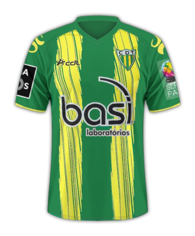 CD Tondela 2015-16 Home Kit