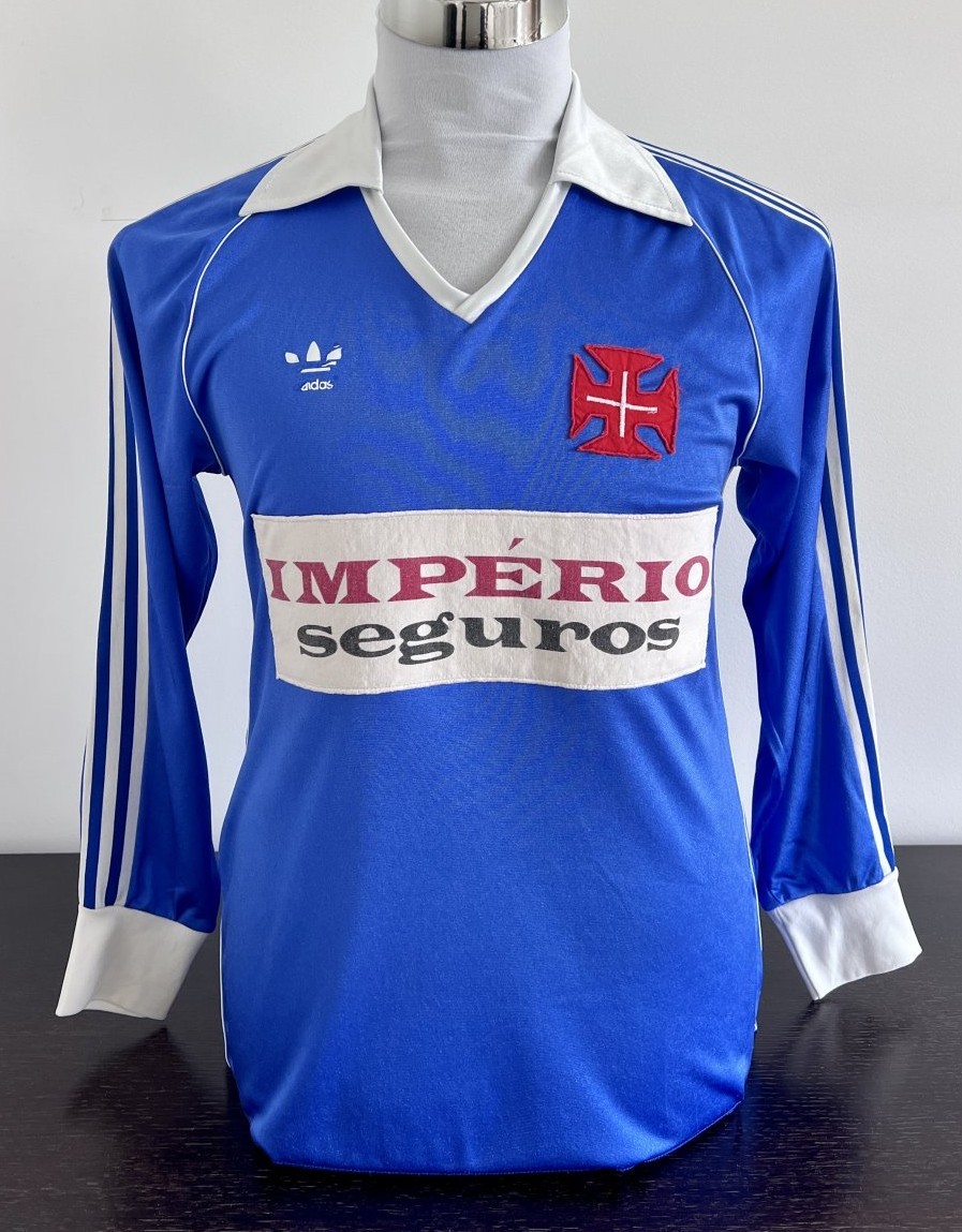 CF Os Belenenses 1985-86 Home Kit