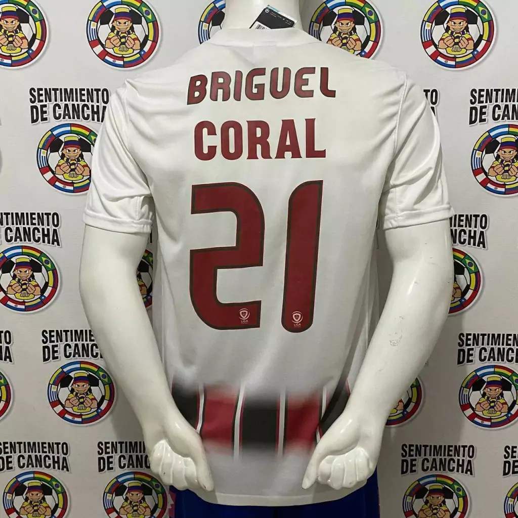 Maritimo 2015-16 Third Kit