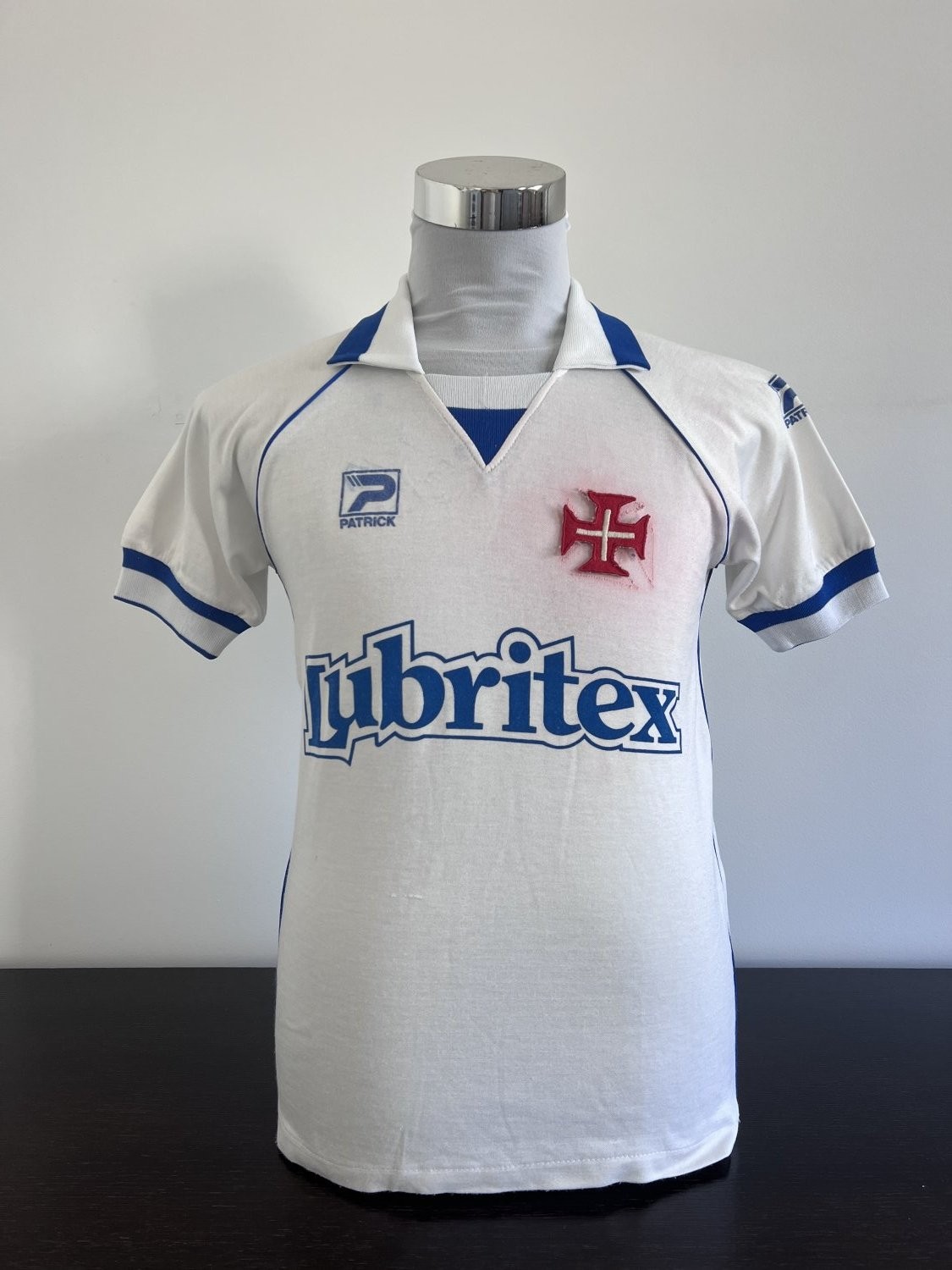 CF Os Belenenses 1983-84 Away Kit
