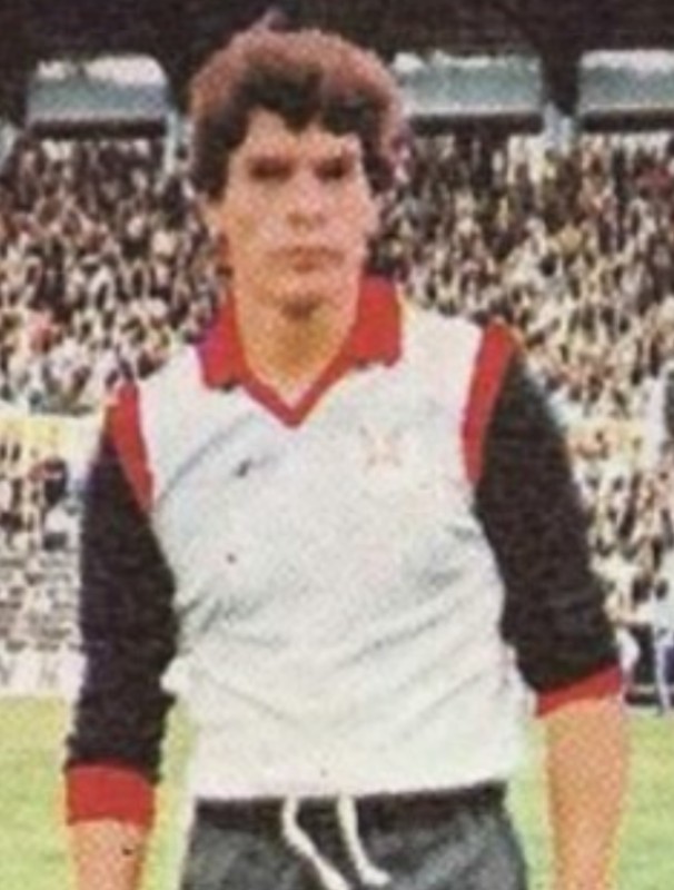 CF Os Belenenses 1981-82 GK 1 Kit