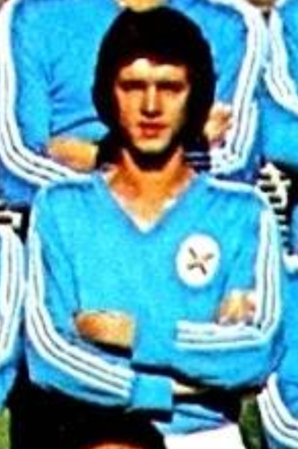 CF Os Belenenses 1977-78 Home Kit