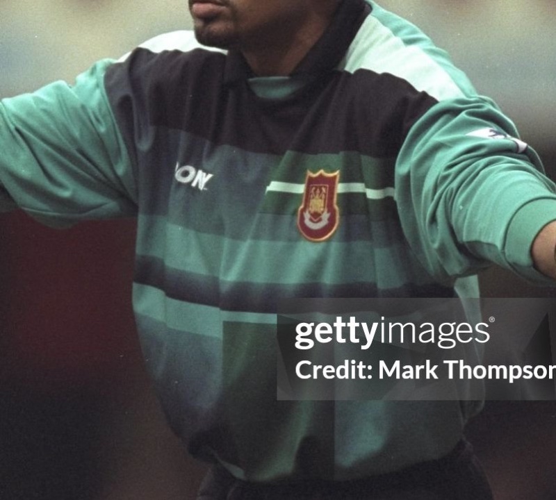 West Ham United 1997-98 GK 1 Kit