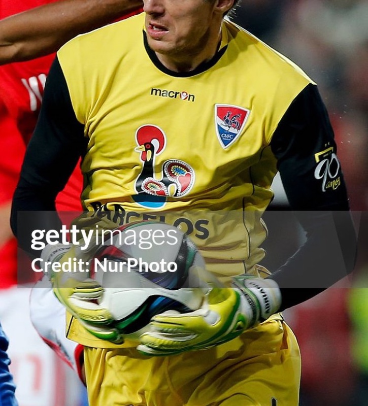 Gil Vicente 2014-15 GK 1 Kit
