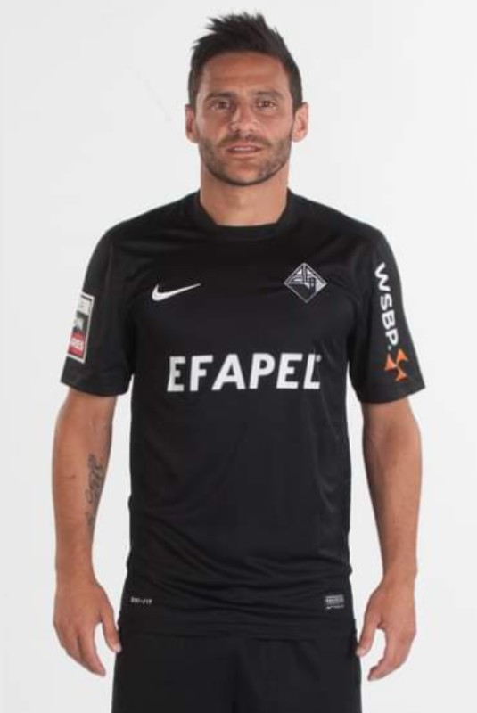 Académica de Coimbra 2014-15 Home Kit