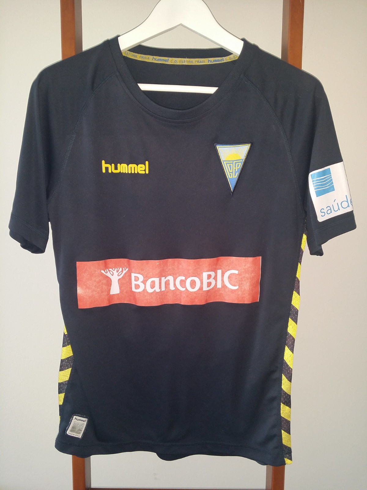 Estoril Praia 2014-15 Away Kit