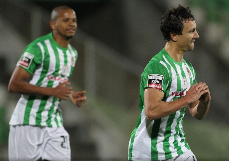 Rio Ave 2013-14 Home Kit