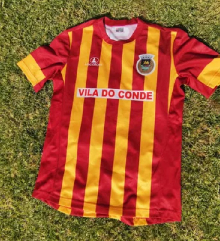 Rio Ave 2013-14 Away Kit