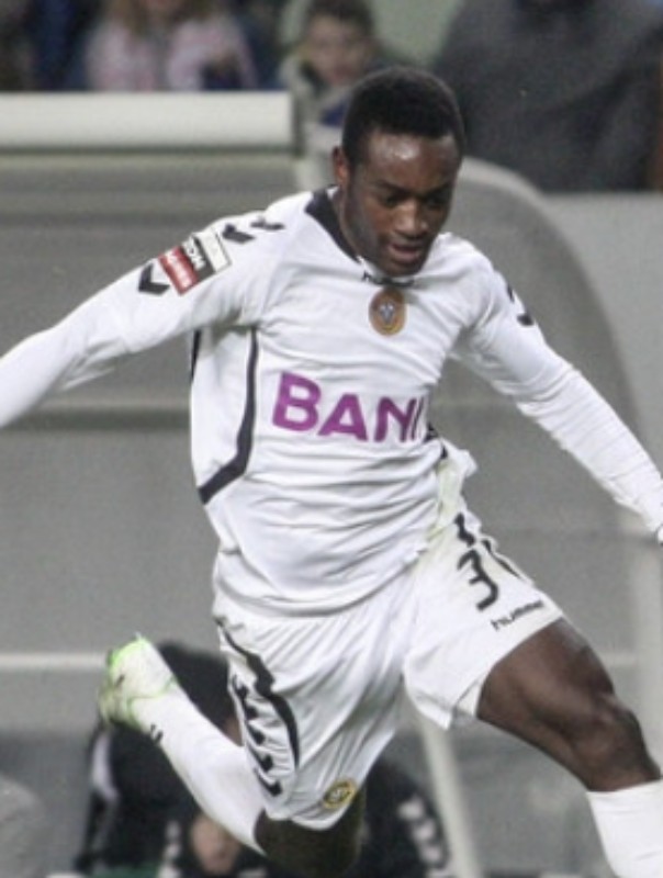 CD Nacional 2013-14 Away Kit