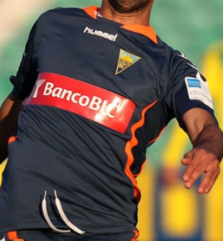 Estoril Praia 2013-14 Away Kit