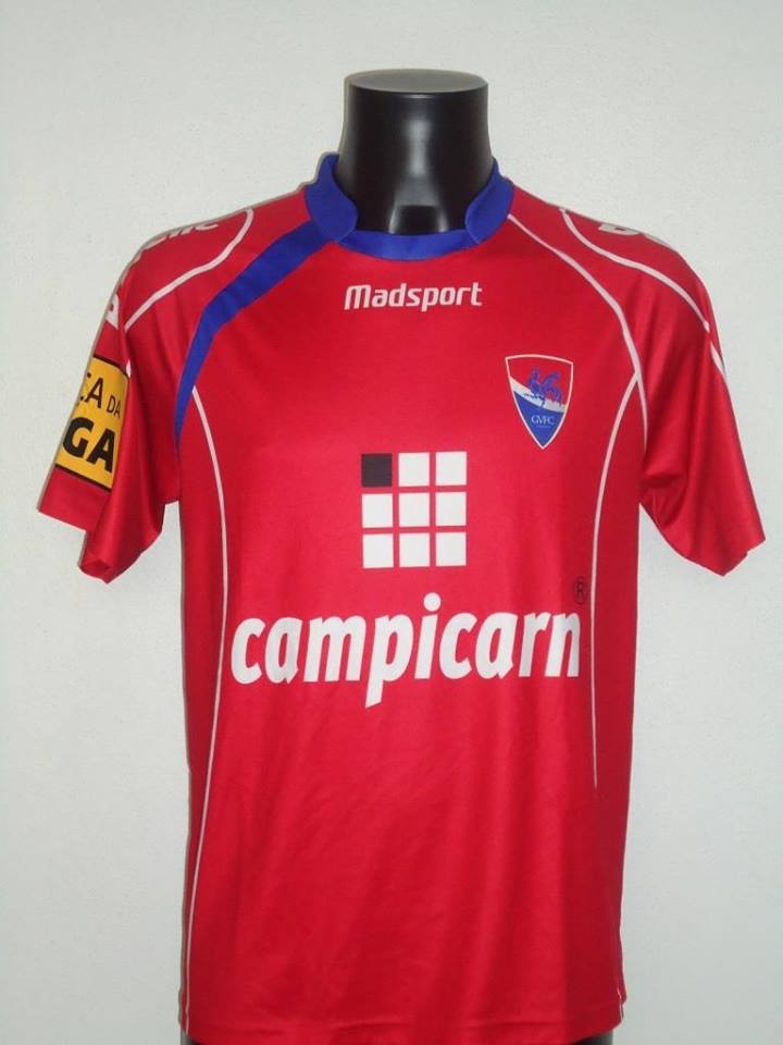 Gil Vicente 2011-12 Home Kit