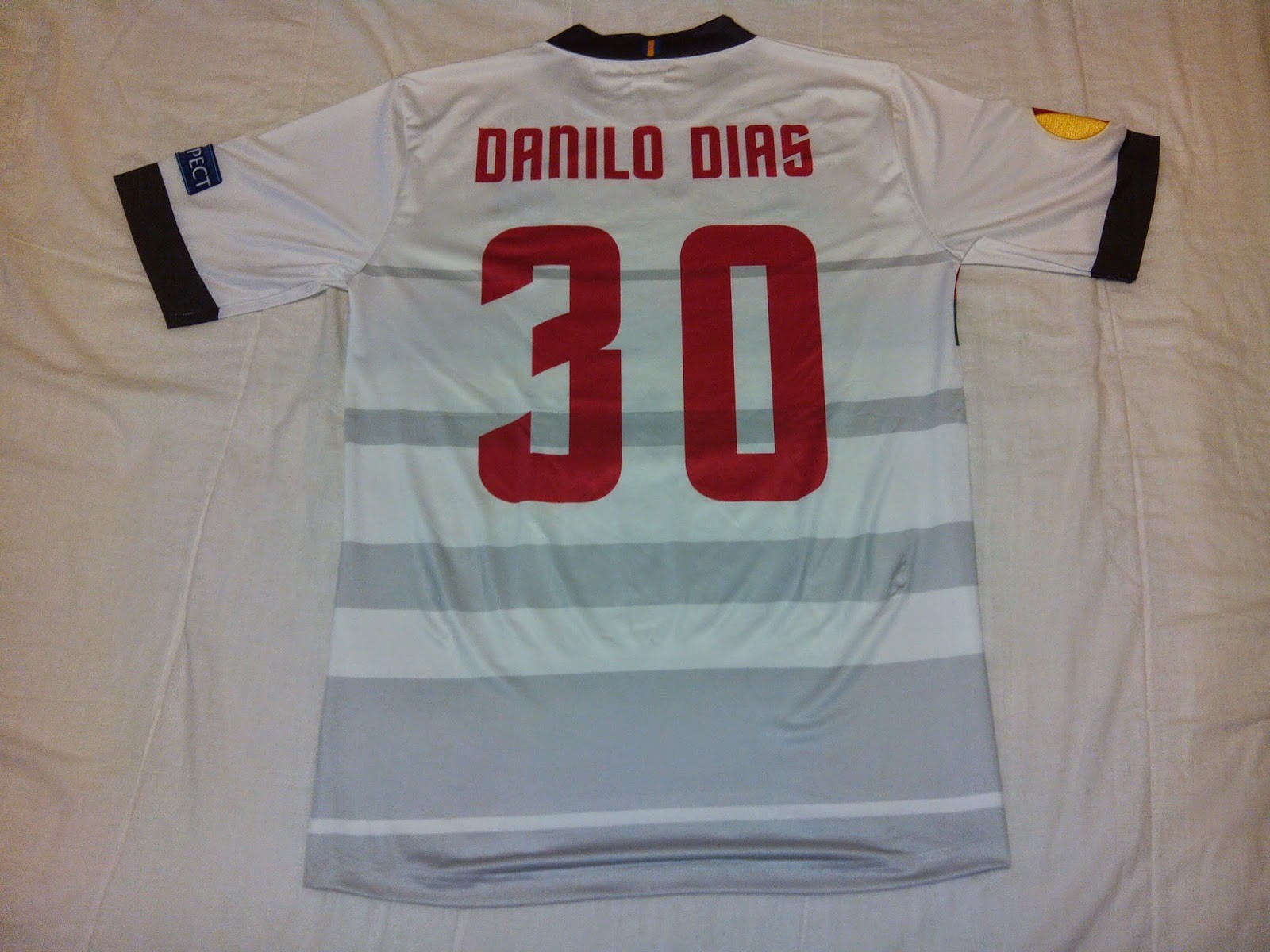 Maritimo 2012-13 European Away Kit