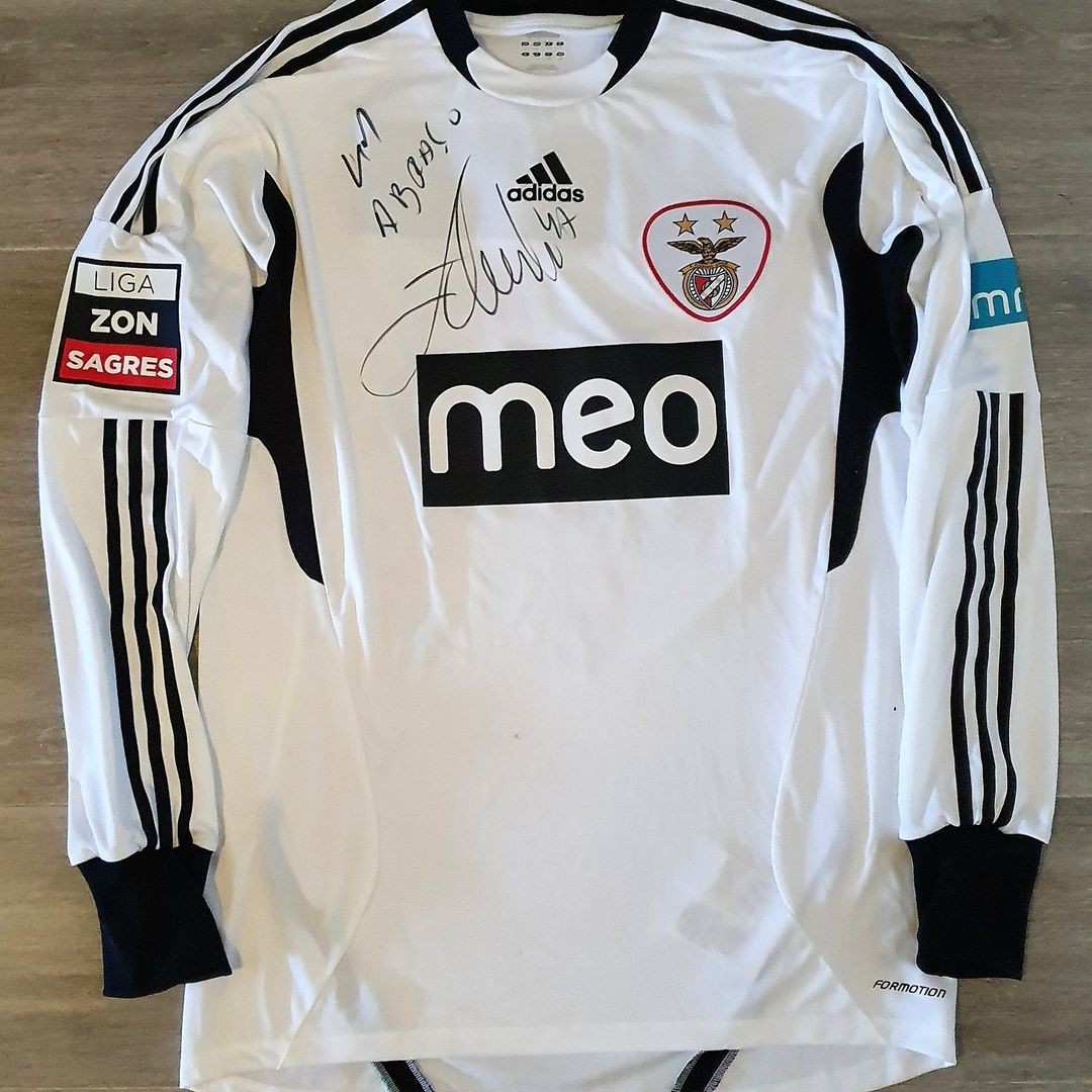 SL Benfica 2011-12 GK 1 Kit