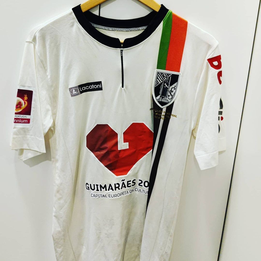 Vitória SC 2010-11 Cup Home Kit