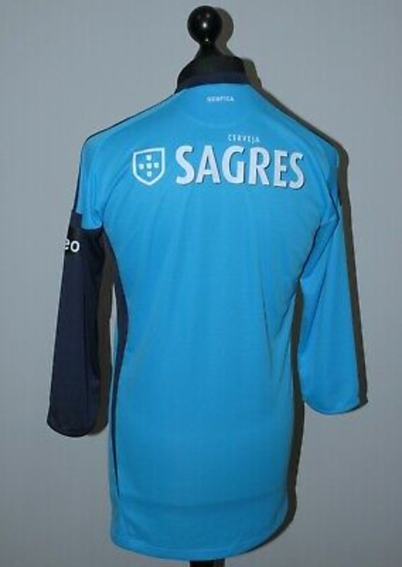 SL Benfica 2009-10 GK 1 Kit