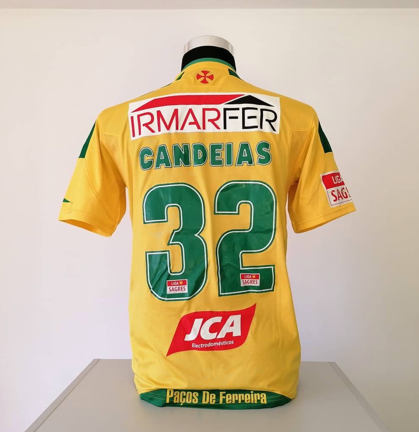 Paços de Ferreira 2009-10 Home Kit