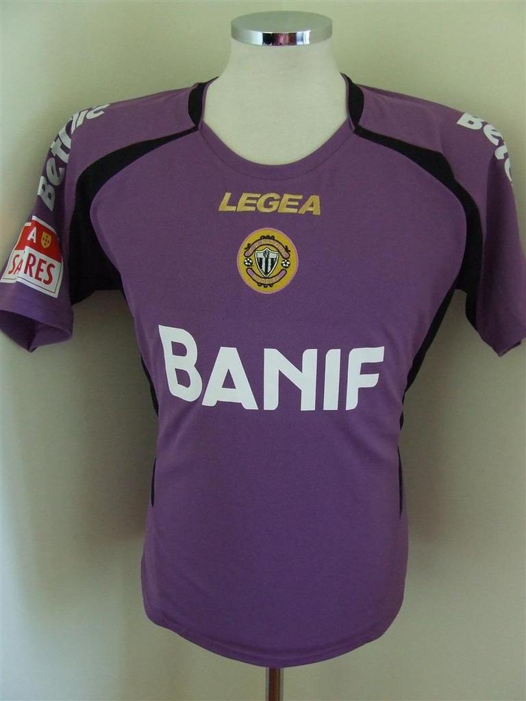 CD Nacional 2009-10 Away Kit