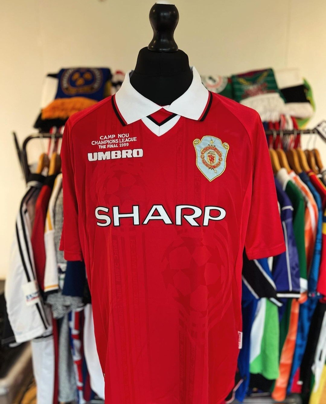 Manchester United 1998-99 Champions League Final Kit